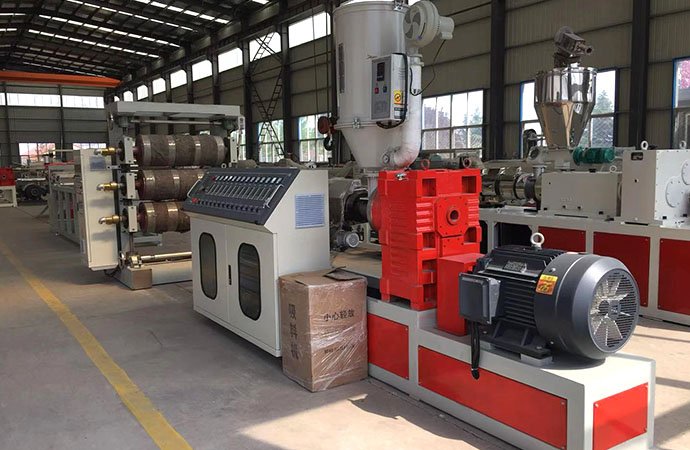 PVC Curtain Exterior Extrusion Machine